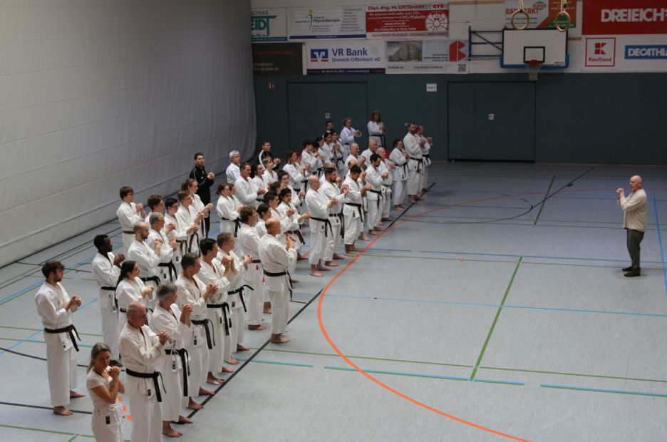Karate meets Taijiquan mit Dr. Cobos-Schlicht    Bild: HFk