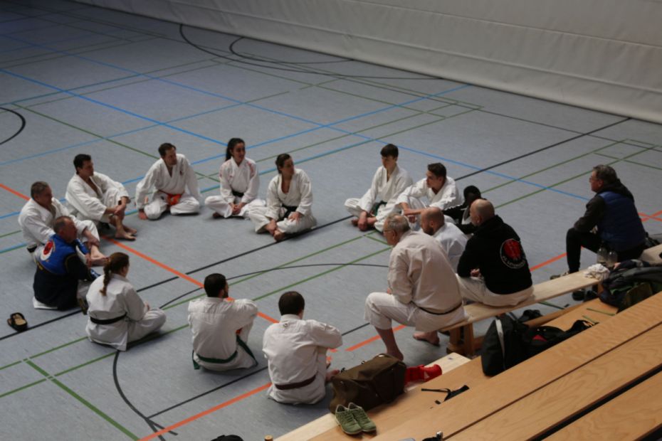 Integration in Karatevereinen mit Hermann Schmidt    Bild: HFK
