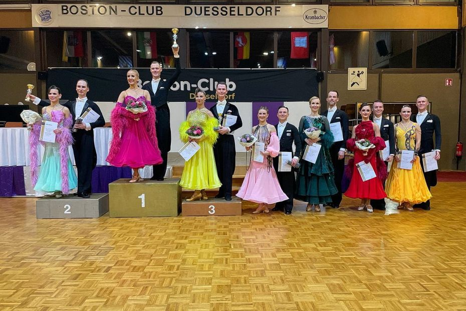 Die Siegerehrung des Ranglistenturniers Masters I S-Standard in Düsseldorf    Bild: privat