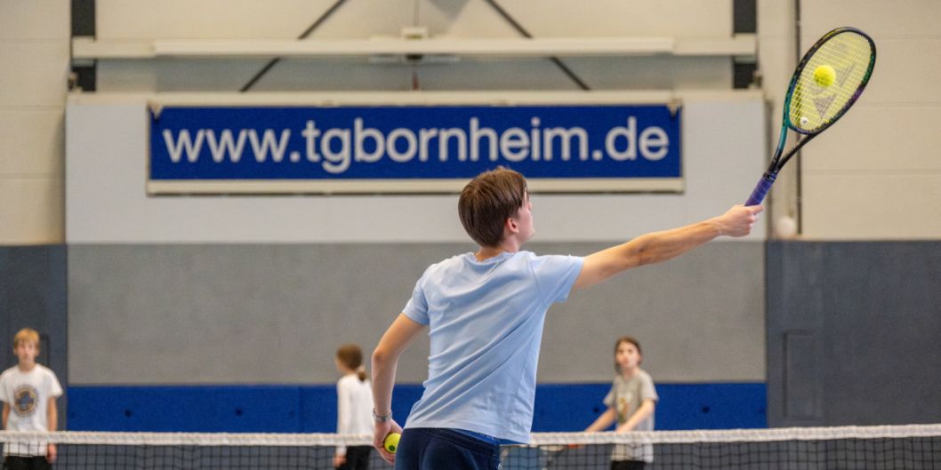 Währenddessen öffnete die TG Bornheim ihre Kurse für Interessierte.    Bild: Florian Wiegand