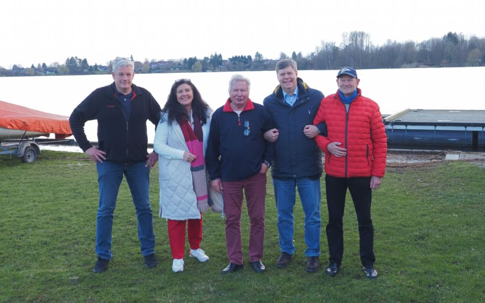 Der neue Vorstand des Hessischen Seglerverbands e. V. (v.l.n.r. Olaf Stahl, Ulrike Falkenstein, Klaus-Dieter Lachmann, Robert Heinbücher und Karlo Schmiedel)

    Bild: Markus Heinbücher