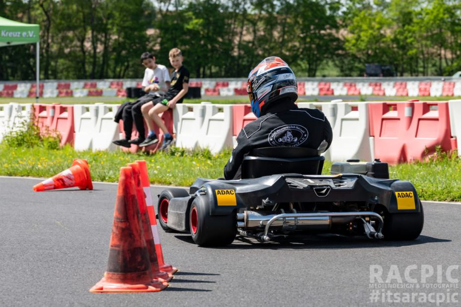 Kartslalomtraining    Bild: Ralf Hofacker / RACPIC