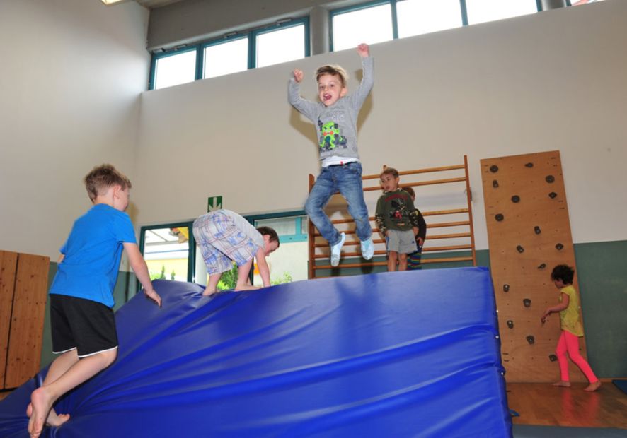 Fortbildung "Es bewegt sich was in Verein, Kindergarten und Schule" im Sportkindergarten Weiterstadt     Bild: SG Weiterstadt