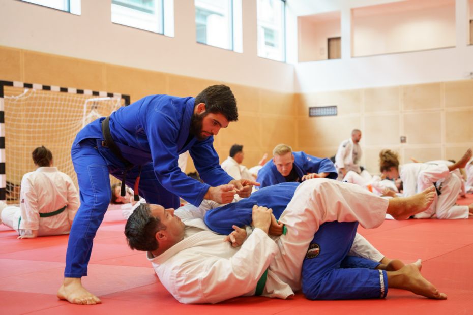 Training unter Anleitung    Bild: Jerome Helzel