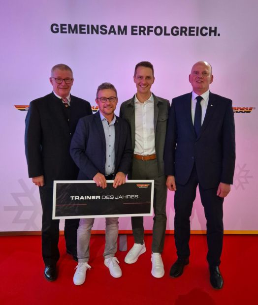 Jörg Pietschmann (2.v.l.) mit Dr. Werner Weigelt (Präsident Hessischer Skiverband), Skispringer Stephan Leyhe und Jürgen Hensel (Präsident SC Willingen) (v.l.)