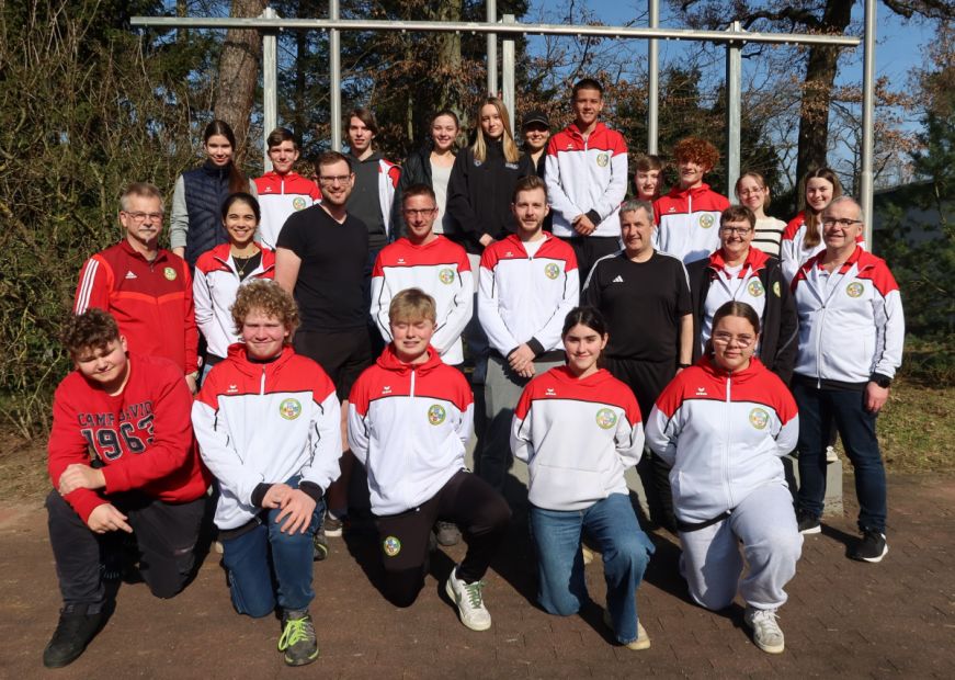Die Teilnehmer des Pistolenkader-Lehrgang zusammen mit dem Trainerteam.    Bild: Hessischer Schützenverband