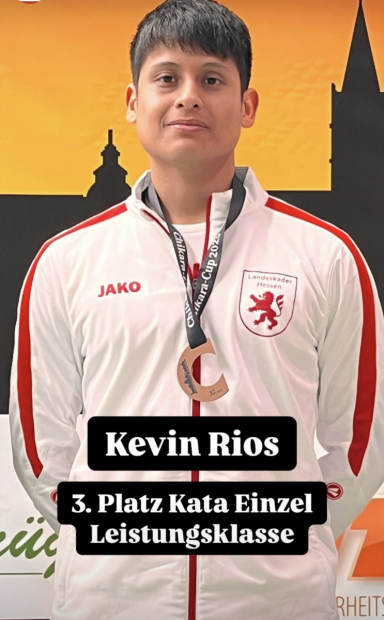 Bronze für Kevin Rios, Kata Einzel männlich Leistungsklasse    Bild: Sophie Wachter und Christian Bonsiep für den HFK