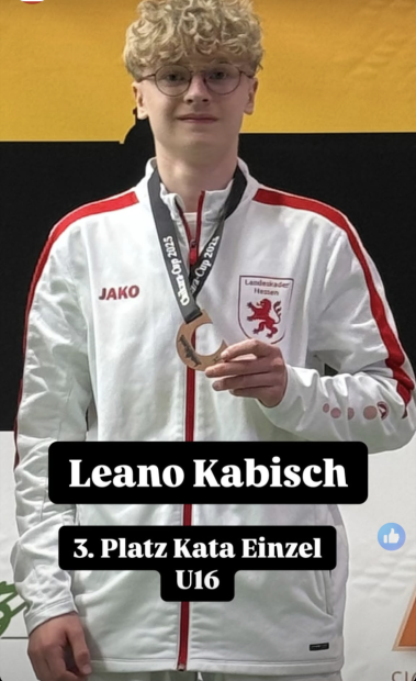 Bronze für Leano Kabisch, Kata Einzel U-16    Bild: Sophie Wachter und Christian Bonsiep für den HFK