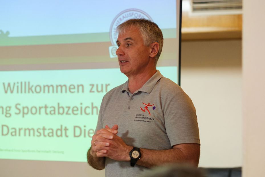 Bernhard Fenn, Sportabzeichenkordinator des Sportkreises    Bild: Ellen Lewis