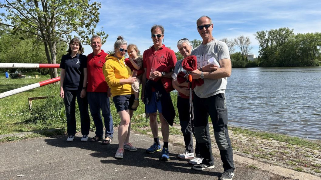 Die Top-Platzierten beim Hochheimer Conger Cup 2025 (v.l.n.r.): Julia Liesem und Michael Altmann (Platz 3), Christiane Glöckle und Thomas Hartmann (Platz 1), Ruth Hohl und Alexander Stahl (Platz 2).     Bild: Thorsten Jung