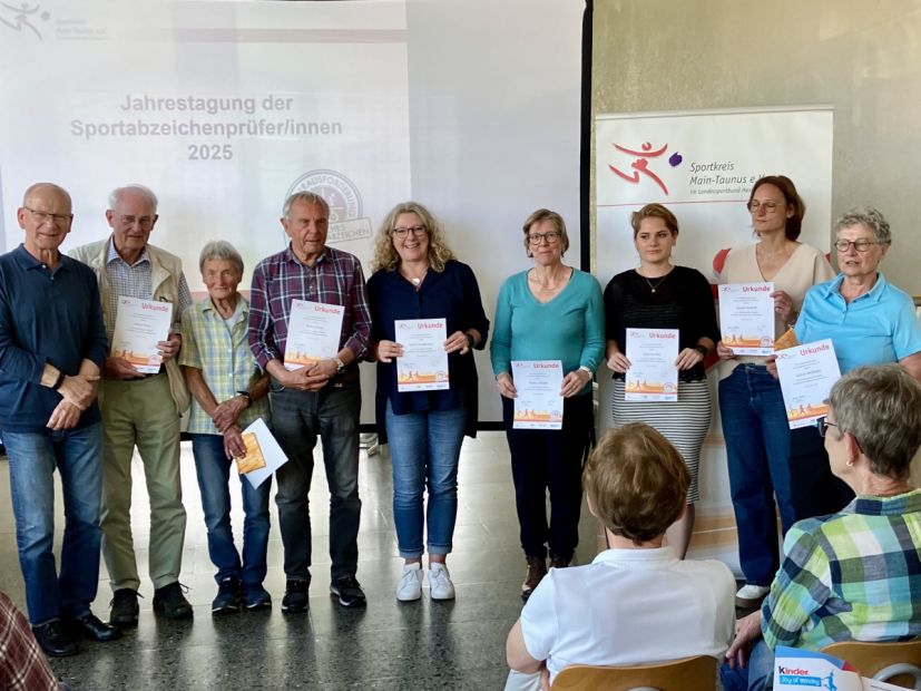 Ehrung der langjährigen Prüfer und Prüferinnen    Bild: Henry Opitz