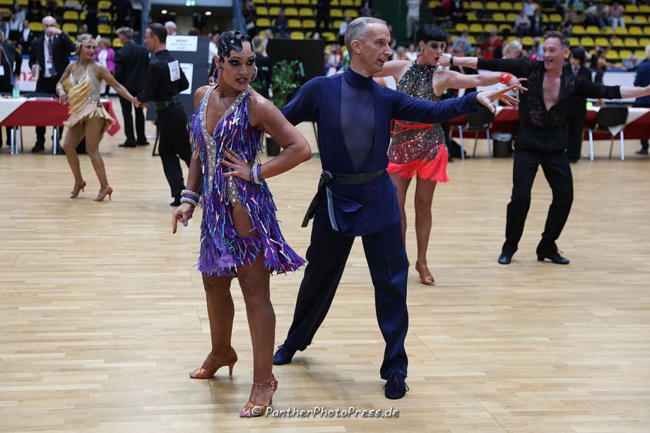 Platz vier für Marc Becker und Nicole Giersbeck (TTC Fortis Nova Maintal) beim WDSF Open Senior II Latin Bild: Robert Panther (www.PantherPhotoPress.de)