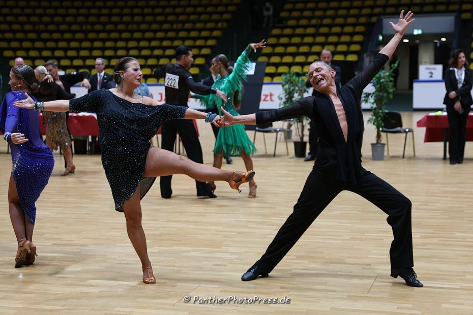 Jörg und Alexandra Heberer (TSC Blau-Weiß Walldorf d. TGS 1896) auf Platz fünf beim WDSF Open Senior III Latin Bild: Robert Panther (www.PantherPhotoPress.de)