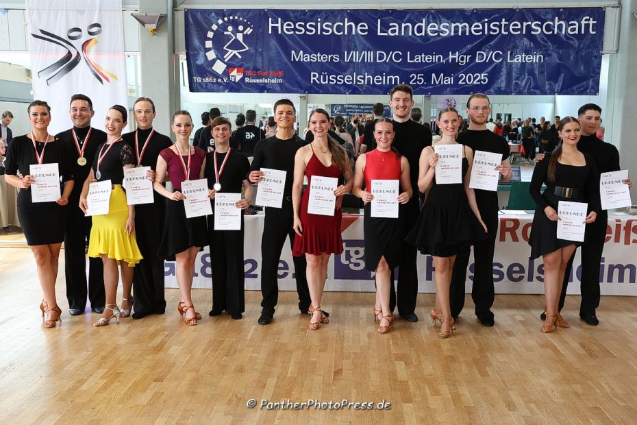 Die Siegerehrung der Hauptgruppe D-Latein    Bild: Robert Panther