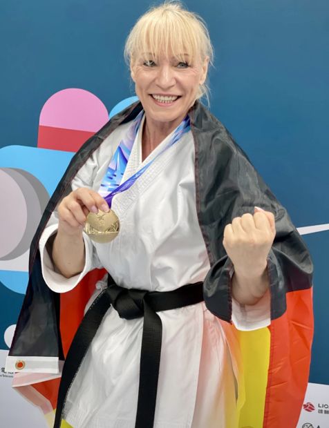 Monika Lang vom SC Judokan e.V. Ffm, Weltmeisterin Kata Einzel Damen Ü-55    Bild: Monika Lang