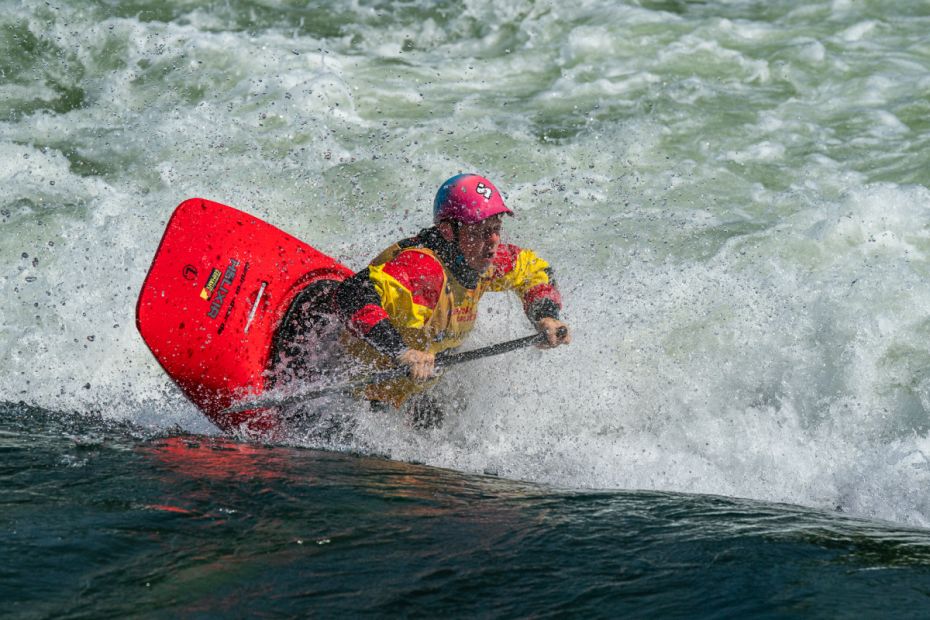 Philipp Josef im Canadier (C1).    Bild: Peter Holcomb