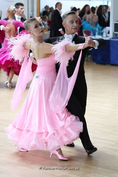 Landesmeister der Masters III A-Standard: Gregor und Alexandra Teufel (Tanzsport Zentrum Heusenstamm)    Bild: Robert Panther (www.PantherPhotoPress.de)