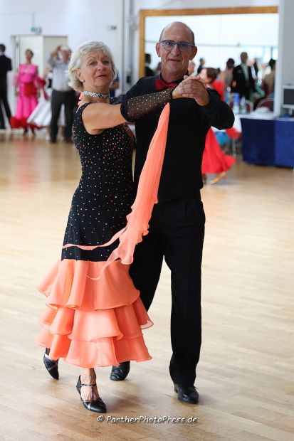 Landesmeister der Masters IV C-Standard: Theo Withelm / Ina Schuler (TSC Fulda) Bild: Robert Panther (www.PantherPhotoPress.de)