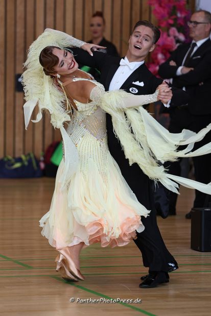 Landesmeister Hauptgruppe S-Standard: David Goldort / Yana Hamilova (Tanzsport Zentrum Heusenstamm) Bild: Robert Panther (www.PantherPhotoPress.de)