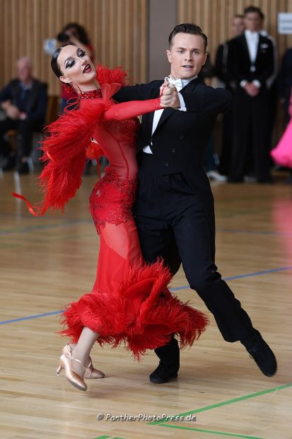 Landesmeister Hauptgruppe B-Standard: Robin Prause / Alina Giersbeck (TTC Fortis Nova Maintal) Bild: Robert Panther (www.PantherPhotoPress.de)