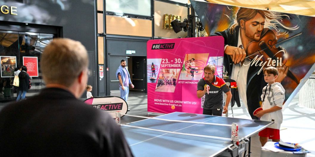 Beim Aktionstag im MyZeil verwandelte sich das Multi-Marken-Center MyZeil in eine lebendige Sportarena.    Bild: Kai Peters