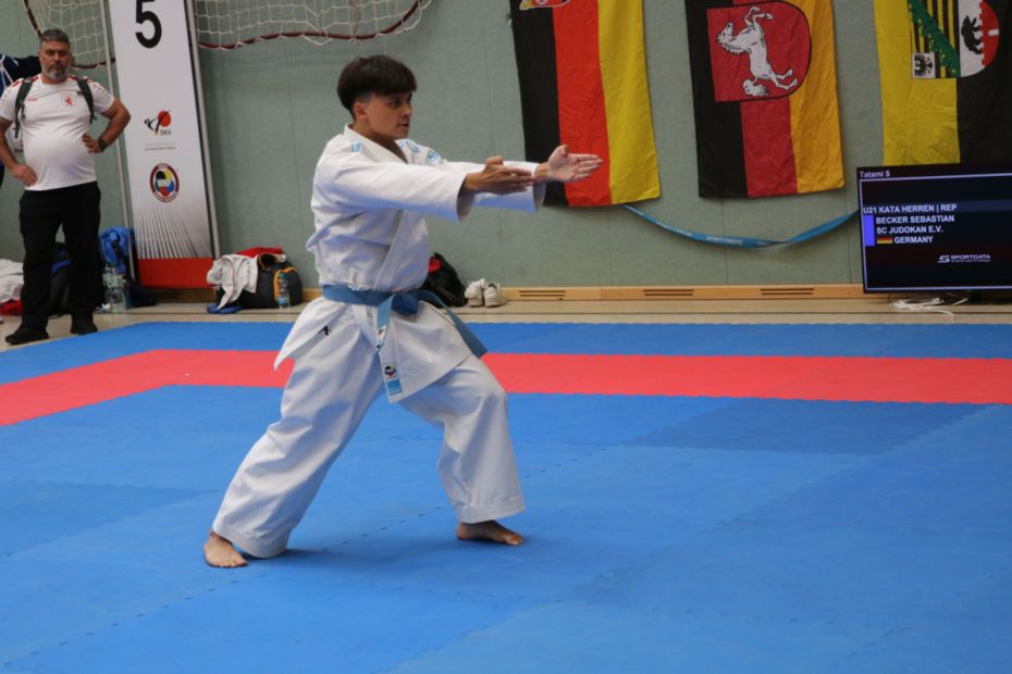 Sebastin Becker, Bronze, Kata Einzel Herren    Bild: Martina Bier für den HFK