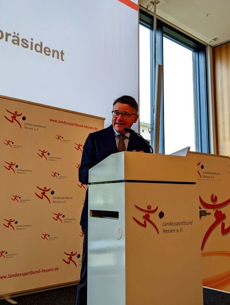 Boris Rhein hob in seiner Rede hervor, dass sich die Mittel des Landes für Förderprogramme seit 2017 verdreifacht hätten. Wie hoch der Anteil für den Sport aus dem Bundes-Sondervermögen sein wird, konnte der Ministerpräsident noch nicht sagen.Foto: lsb h
