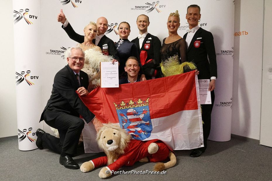 Das hessische Team mit Teamkapitän Friedel Frech (links) und HTV-Sportwart Kai J