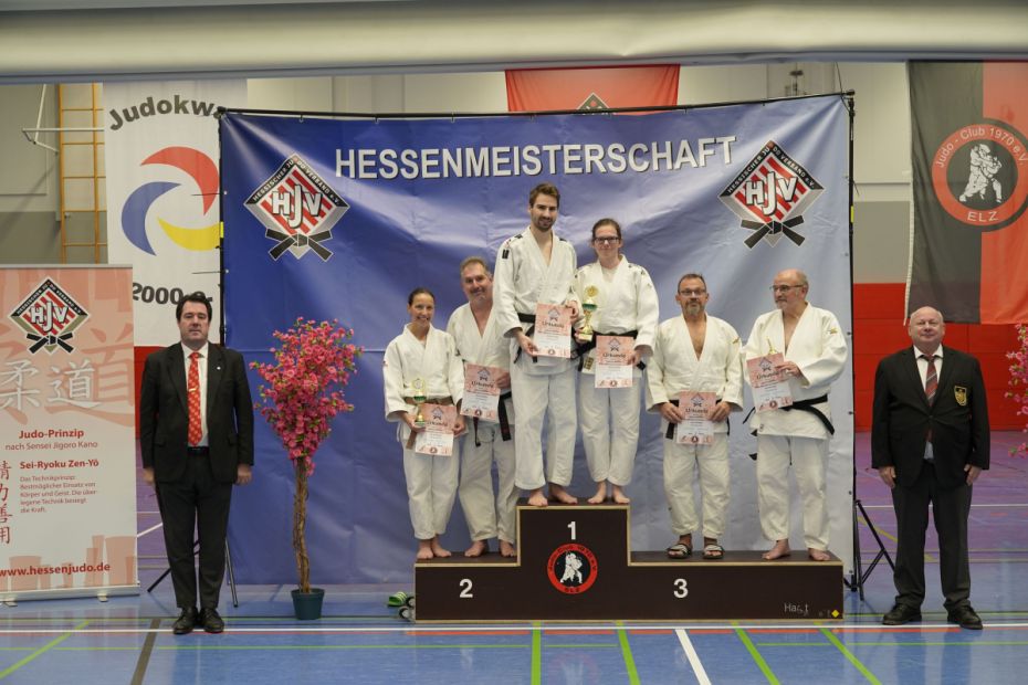 Ju no kata
1. Häusler, Nils - Röser Jana (beide JC Hünfelden)
2. Altmann, Jörg - Keller, Tatjana (beide TSG Oberursel)
3. Oehler, Achim - Orth, Hubertus (JC Grünberg / SV Fun-Ball Dortelweil)    Bild: Carsten Loos