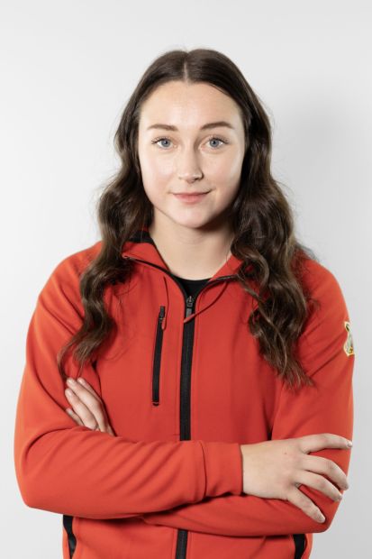 Lena Brunnhübner        - erster Start - erster Sieg im Schlitten von  Charlotte Candrix