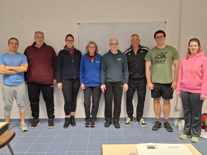 Die Teilnehmer mit Dozent Christofer Segieth    Bild: Sonja Block