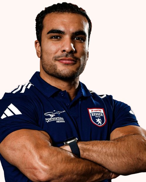 Im Gegensatz zu seinem j&uuml;ngeren Bruder war Issam Ammour&nbsp; zun&auml;chst Leichtathlet und spielte American Football, bevor er 2015 zum Bobsport kam. Der 32-j&auml;hrige Sportsoldat, der in seiner Freizeit u. a. einen Youtube-Kanal betreibt, z&auml;hlt zu den besten Anschiebern in Deutschland und hat schon mehrfach den zentralen Leistungstest gewonnen.
    Bild: Mike Wenski