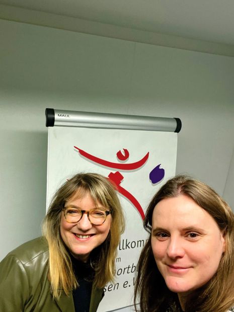 Sportjournalistin Sonja Pahl (links) mit Host Carolin Strohbehn während der Podcast-Aufnahme im lsb h. Foto: Sonja Pahl