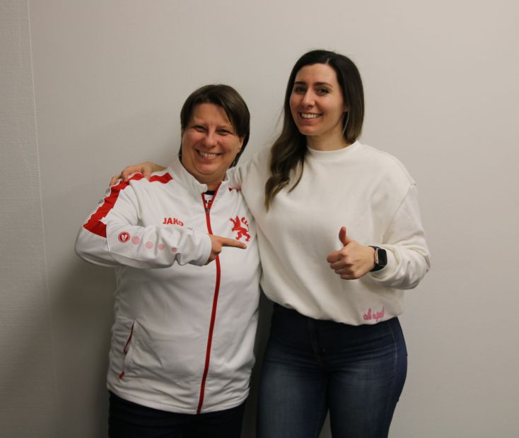 Links: Anna Polanska (die scheidende HFK Frauenreferentin), rechts: Vanessa Heise die neue im Präsidium    Bild: Martina Bier (HFK Pressereferentin) für den HFK