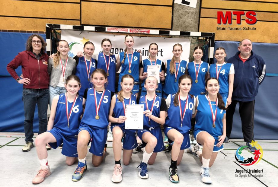 Die Main-Taunus-Schule Hofheim sicherte sich in beiden Wettkampfklassen den Landessieg und vertritt HESSEN beim Bundesfinale vom 05.-09.05.2026 in Berlin    Bild: Spissinger