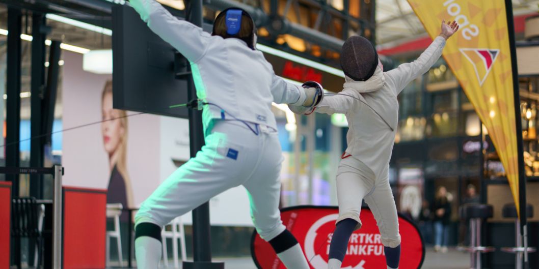 Der Frankfurter Turnverein 1860 begeisterte mit Fecht-Angeboten.    Bild: Valerio Giannolo