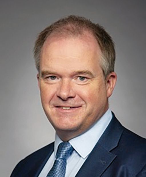 F&uuml;r den Hessischen St&auml;dte- und Gemeindebund, der die Mehrzahl der Kommunen vertritt, hat Gesch&auml;ftsf&uuml;hrer Johannes Heger die Fragen von &bdquo;Sport in Hessen&ldquo; beantwortet.
    Bild: HSGB