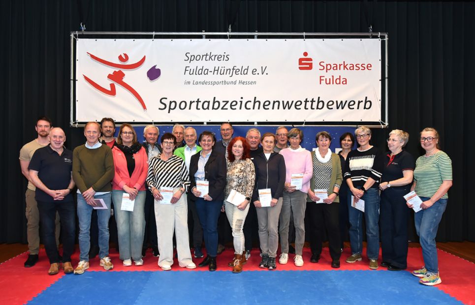 Ehrung der langjährigen Sportabzeichen-Absolventen Bild: Charlie Rolff