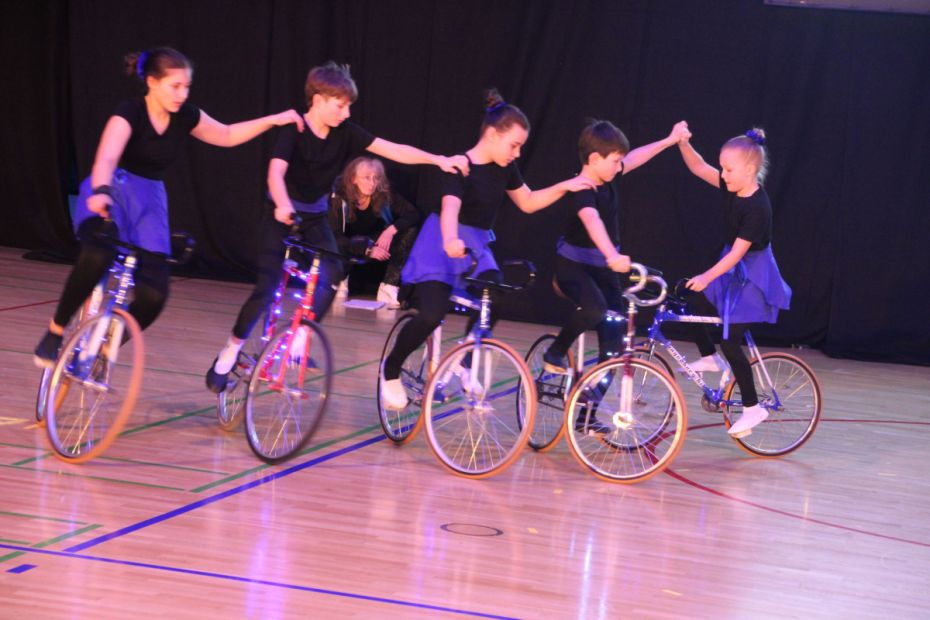 Kunstradfahren    Bild: Andreas-Michael Elsner