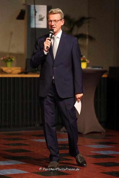 Dr. Hans-Jürgen Burger - der Schulsportbeauftragte von HTV und DTV