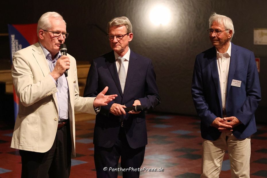 Dr. Hans-Jürgen Burger im Gespräch mit Klaus Paul und Friedrich Frech