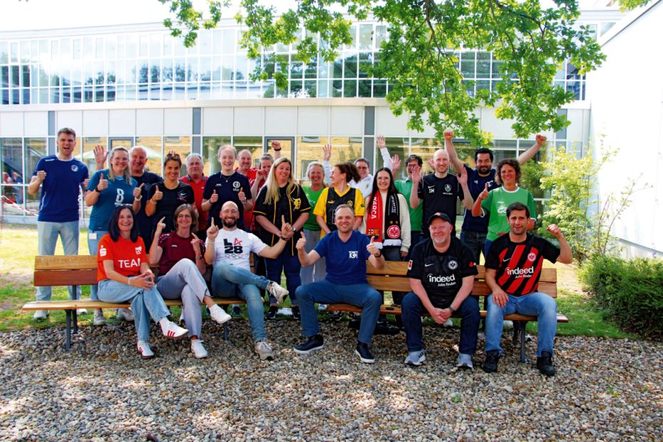 Viele Mitarbeitende des Landessportbundes Hessen (LSBH) beteiligen sich Jahr für Jahr am Trikottag.Foto: LSBH