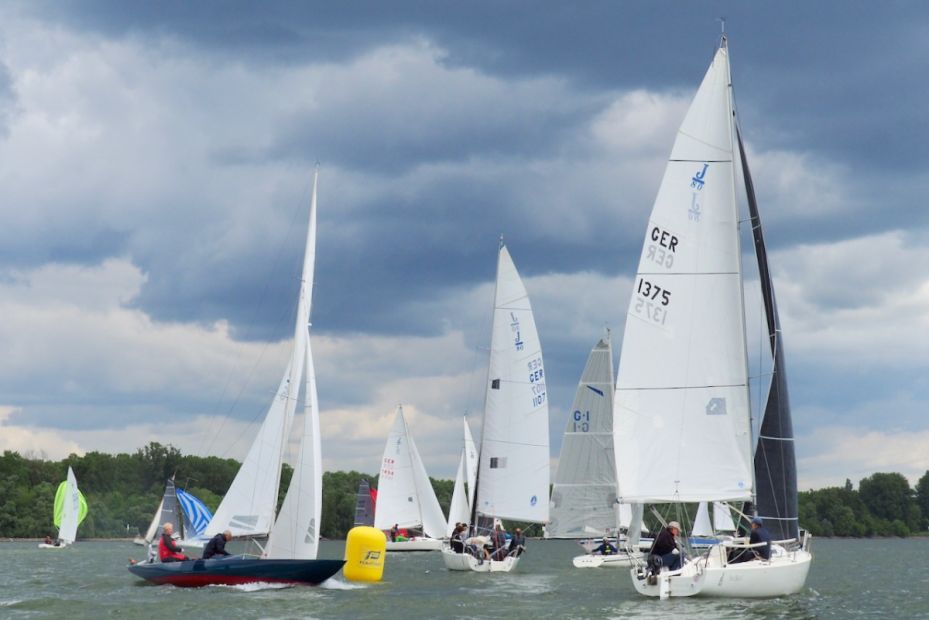 Segelboote an der Wendemarke Bild: SCR