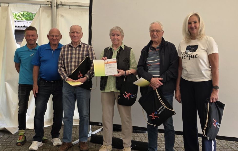 Die erfolgreichsten Teilnehmerinnen/Teilnehmer ab 40. Gold in 2025 waren:
Waldemar Pichl (TV Hermannstein) mit Gold 50
Margot Zitzer (TSV Nauborn) mit Gold 45
Klaus Benner (TV Herborn) mit Gold 40
Kerstin Fritscher (TV Oberscheld) mit Gold 40 Bild: Jutta Hanig