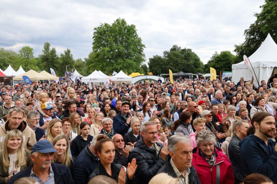 Vor der Lotto-Bühne war immer was los - unglaublich!    Bild: Sportkreis Fulda-Hünfeld