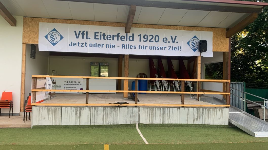Der neue Anbau steht. Bild: VfL Eiterfeld