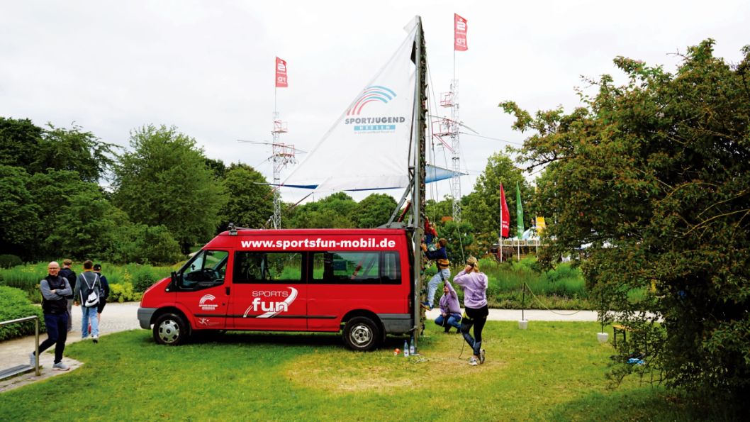 Das Klettermobil der Sportjugend Hessen ist als niedrigschwelliges Angebot immer wieder eine Attraktion.Alle Fotos: Sportjugend Hessen