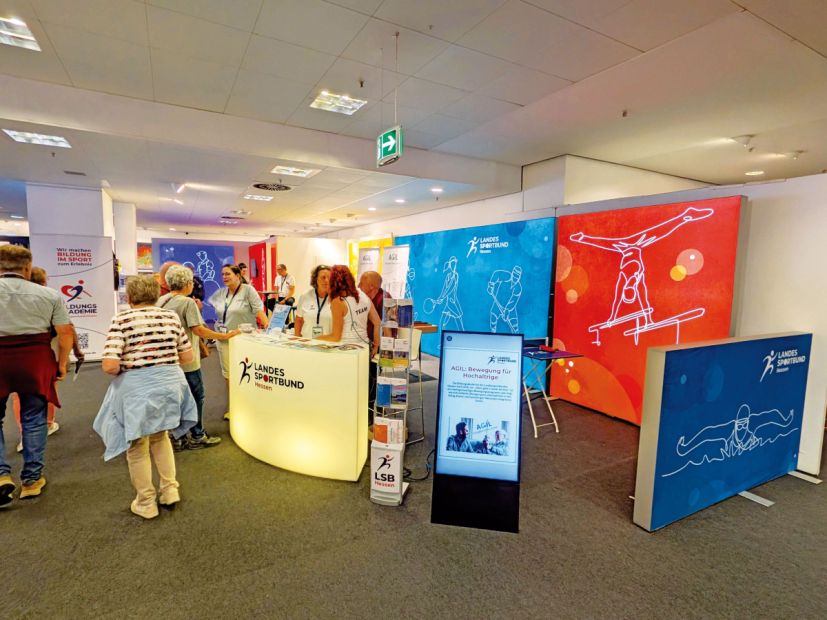Ins Gespräch kommen und auch ein bisschen Sport machen: Diese Möglichkeit nutzten viele Hessentagsgäste am LSBH-Stand.Fotos: LSBH
