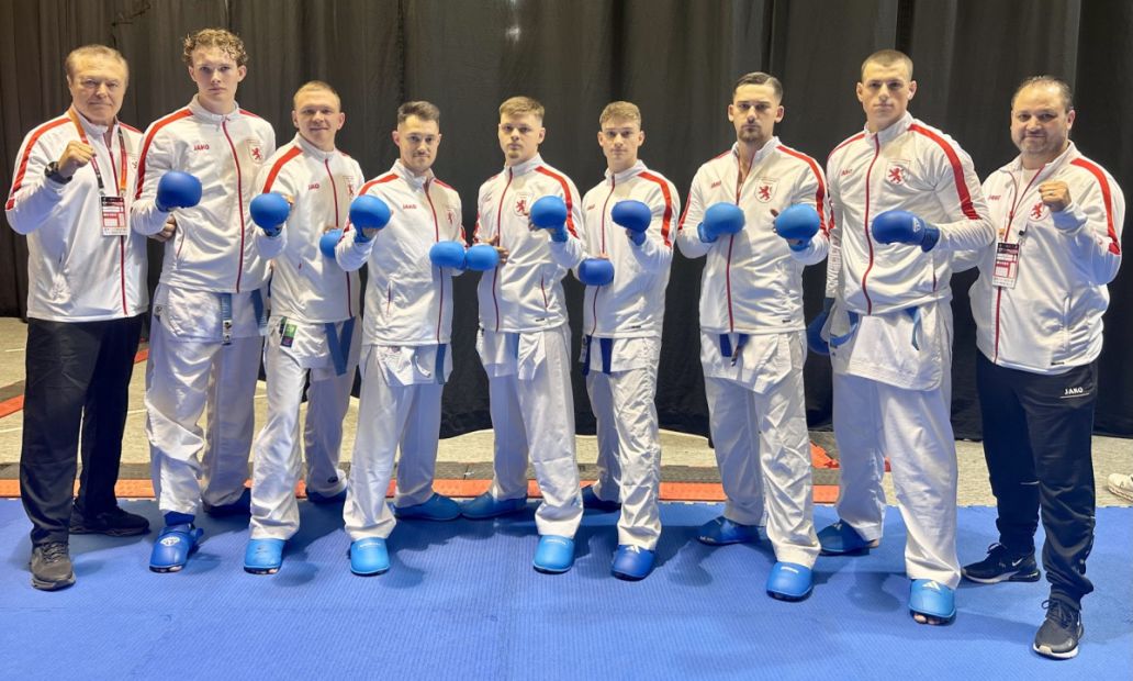 Herren Kumite Team der Hessen Lions v.l.: Alexander Lang (Landestrainer Kumite Hessen Nord), Eric Ridiger, Marvin Bier, Edgard Merkine, Nico Merkine, Alessandro Engelhardt, Armin Kurtanovic, Nikita Neyman, Jamal Laudiai (Landestrainer Kumite Hessen Süd)    Bild: DKV