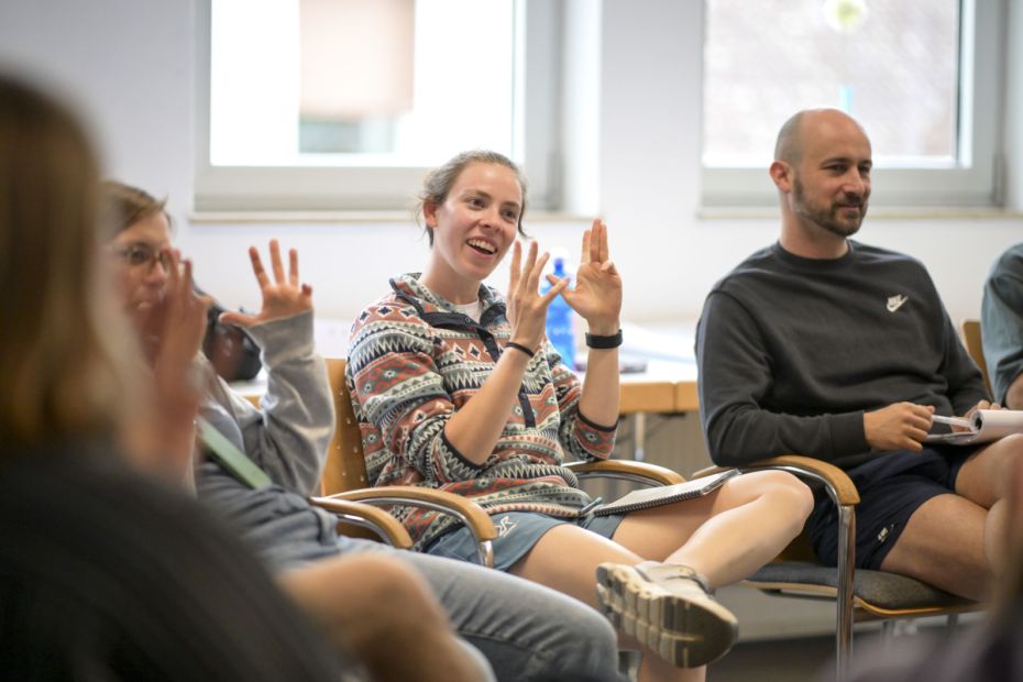 Wenn junge Menschen Interesse zeigen, in eine andere Rolle zu schlüpfen, sollten Wege dafür geschaffen werden, um Selbstwirksamkeit zu erleben.
Bild: SJH/Kai Peters